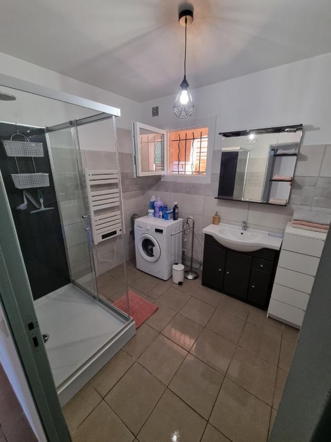 Location Vacances T4 Bas De Villa Toulon Kültér fotó